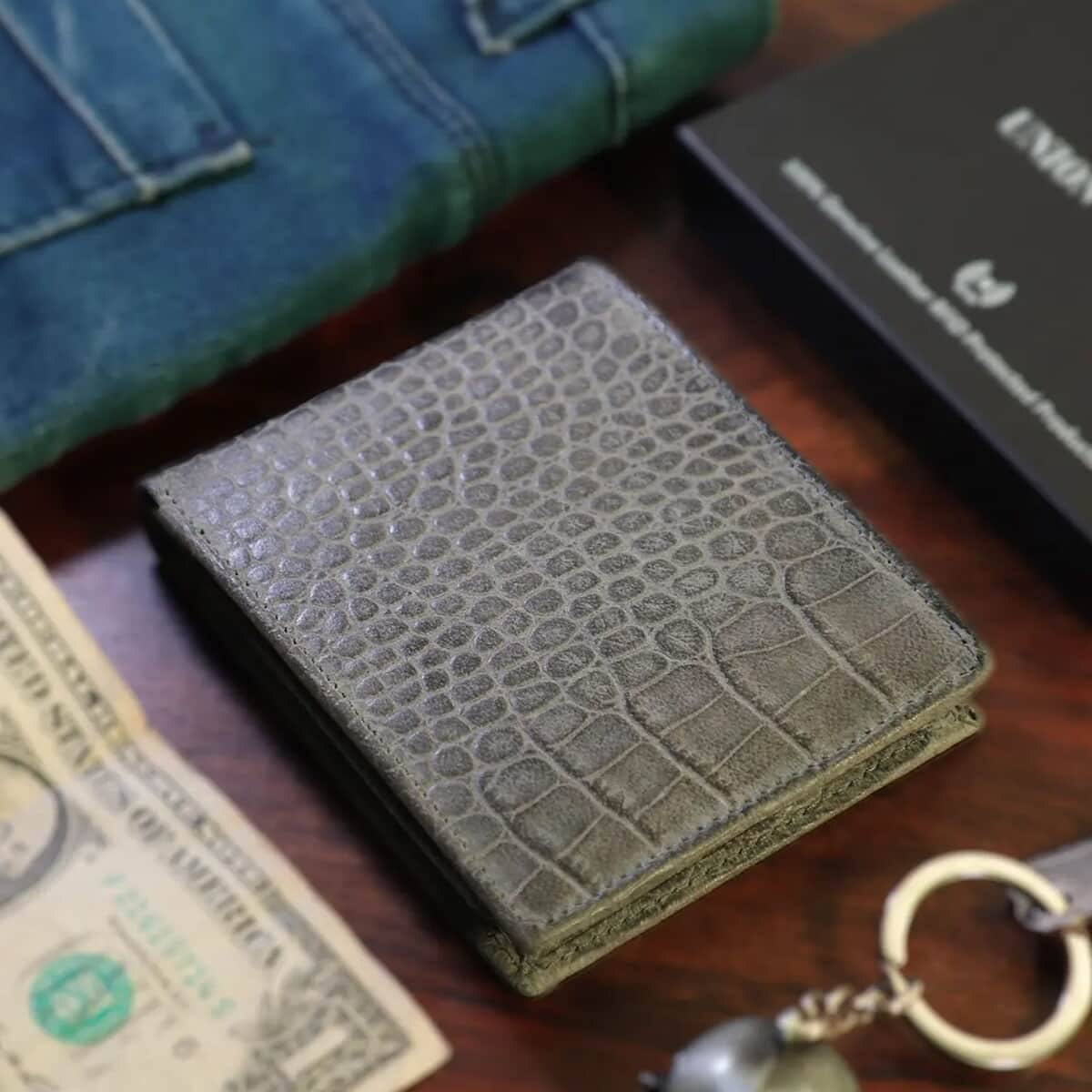 UNION CODE Gray Croco Embossed Genuine Leather RFID Bi Fold Men's Wallet | Leather Card Holder Travel Wallet | Leather Purse for Men image number 1