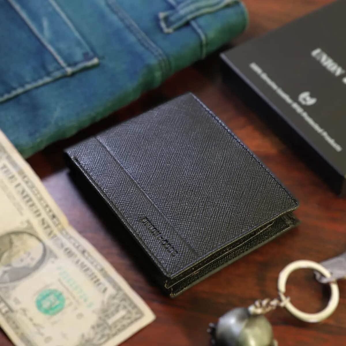 UNION CODE Black Genuine Leather RFID Bi Fold Men's Wallet image number 1