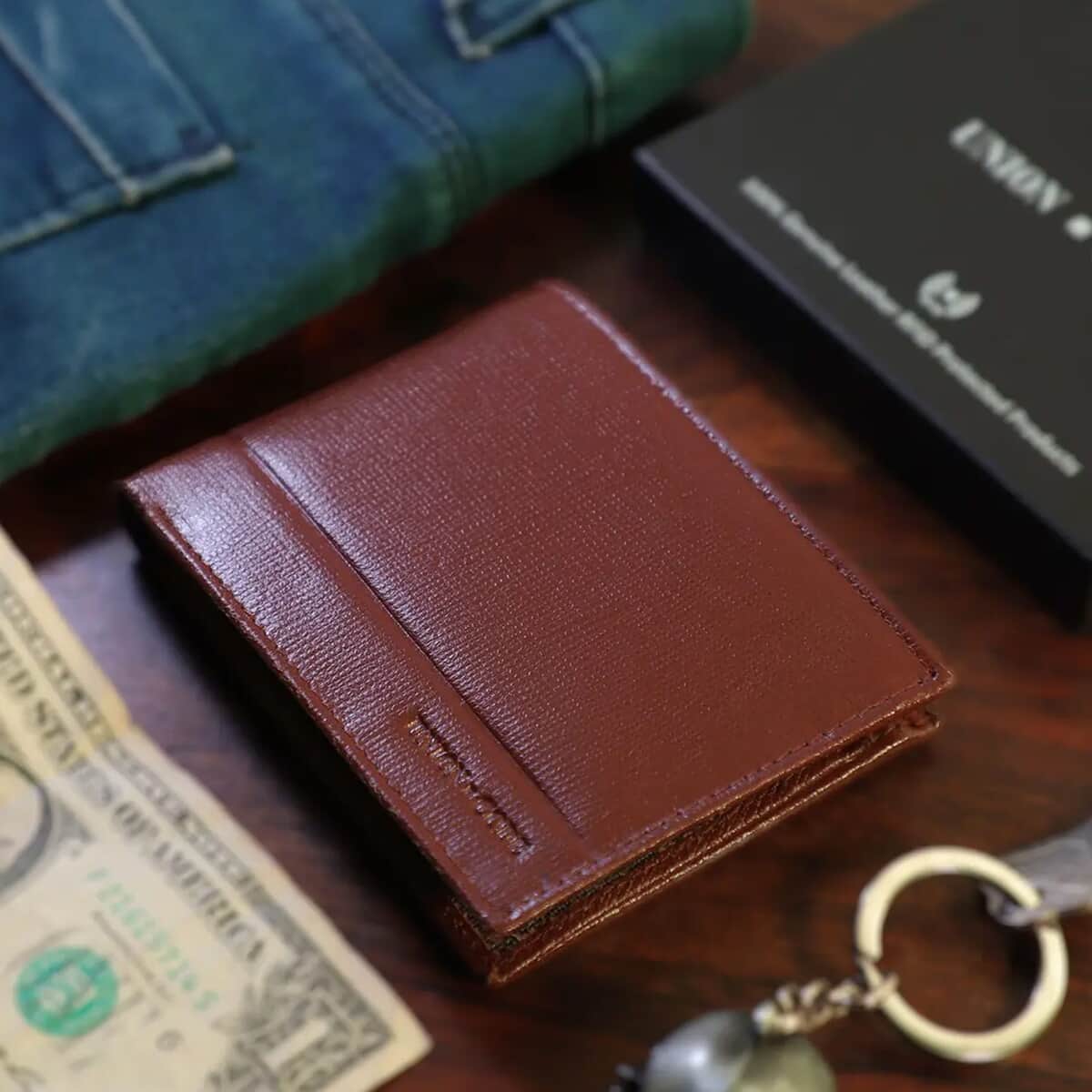 UNION CODE Bordo Genuine Leather RFID Bi Fold Men's Wallet | Leather Card Holder Travel Wallet | Leather Purse for Men image number 1
