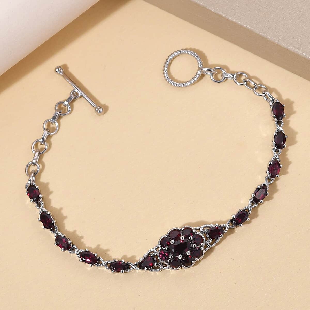 American Arizona Anthill Garnet Toggle Clasp Bracelet in Platinum Over Sterling Silver (8.00 In) 8.85 Grams 5.25 ctw image number 1