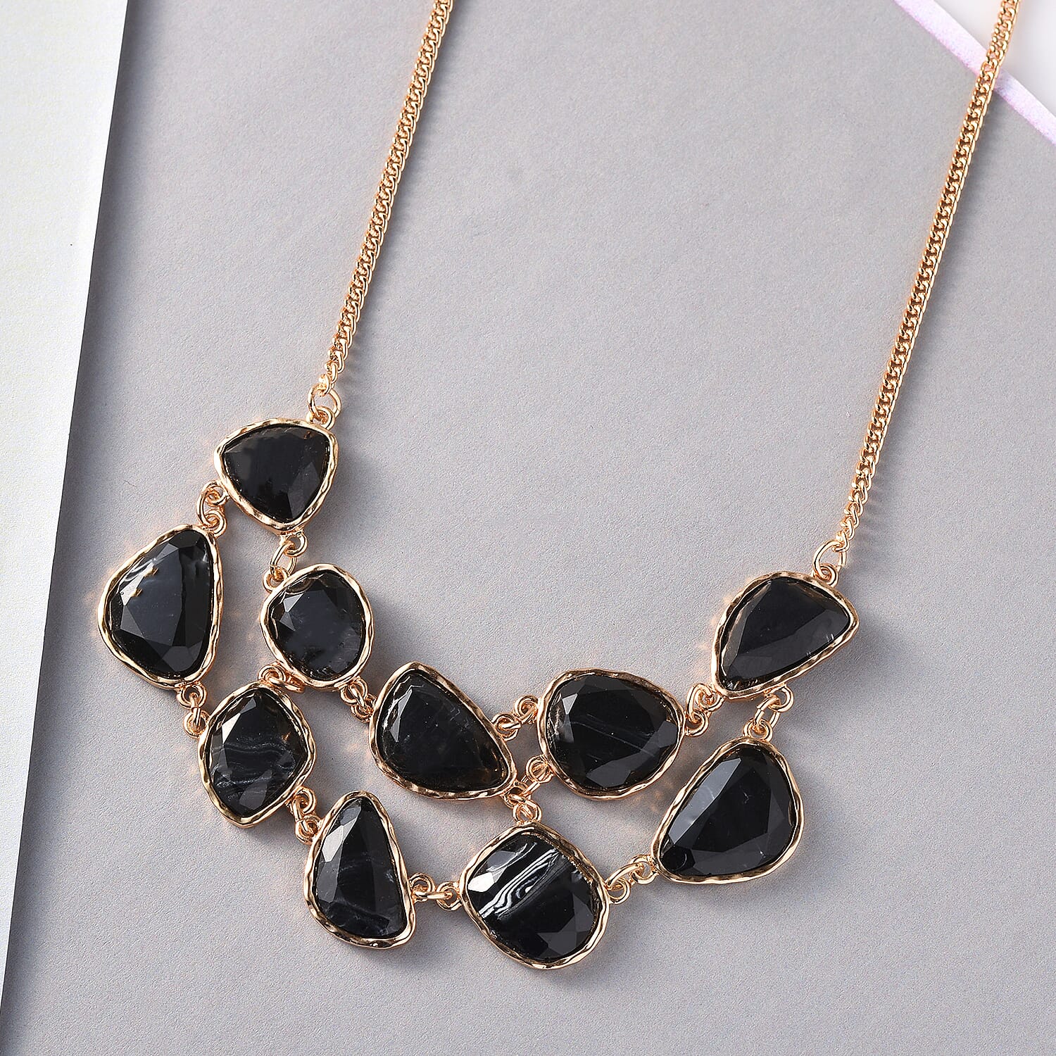 Black Resin - Product card gallery slide 2 (9431294017791)