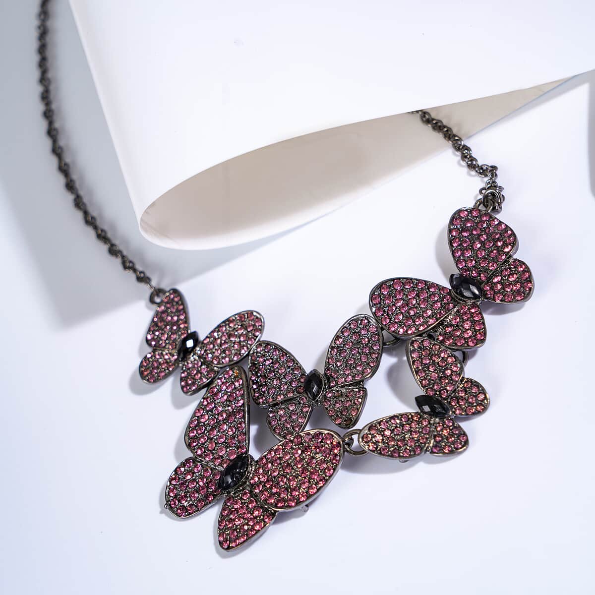 Pink Resin Statement Necklace 17-20 Inches in Black Silvertone image number 1