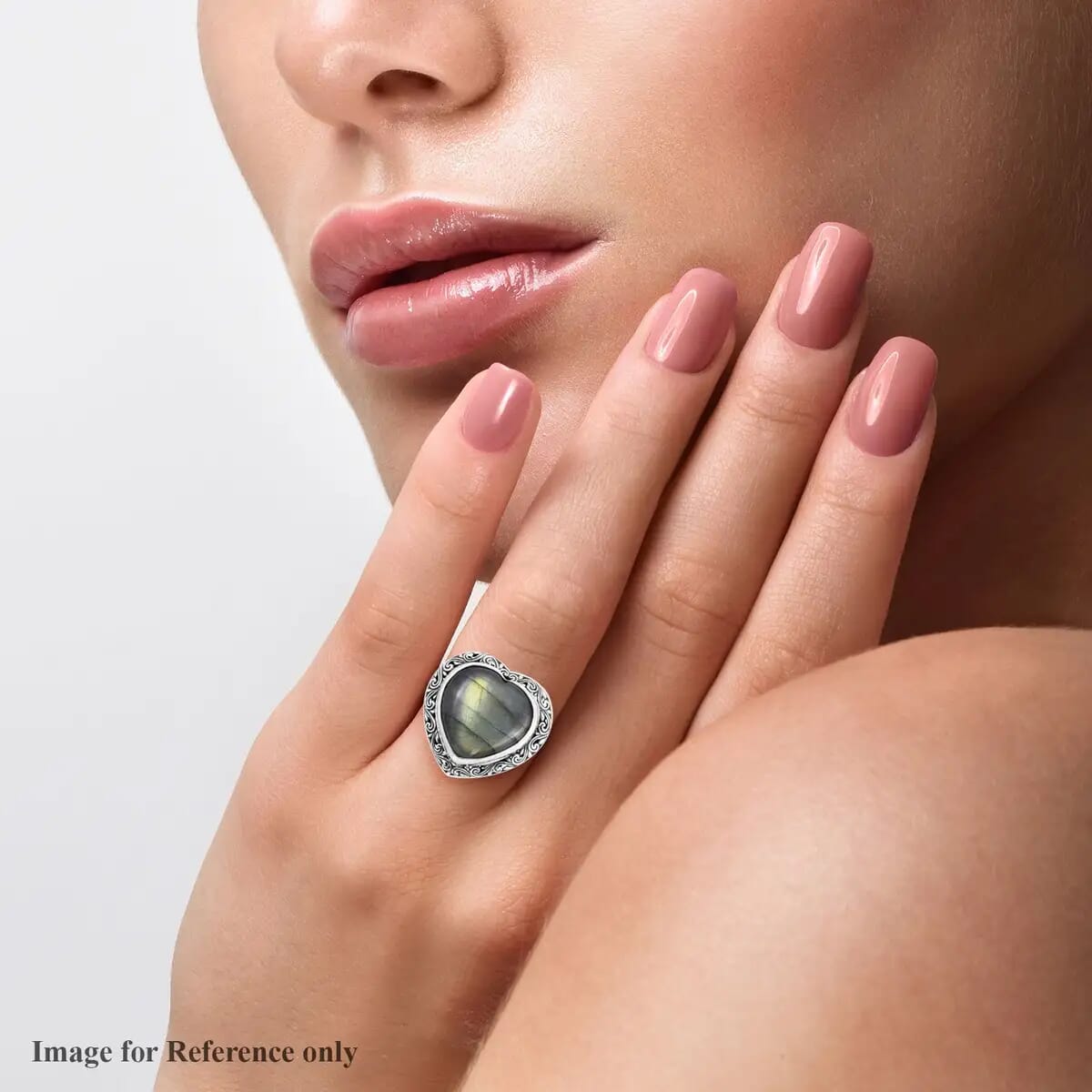 Bali Legacy Malagasy Labradorite Heart Ring, Sterling Silver Ring, Labradorite Ring, Gifts For Her 37.15 ctw (Size 9) image number 5