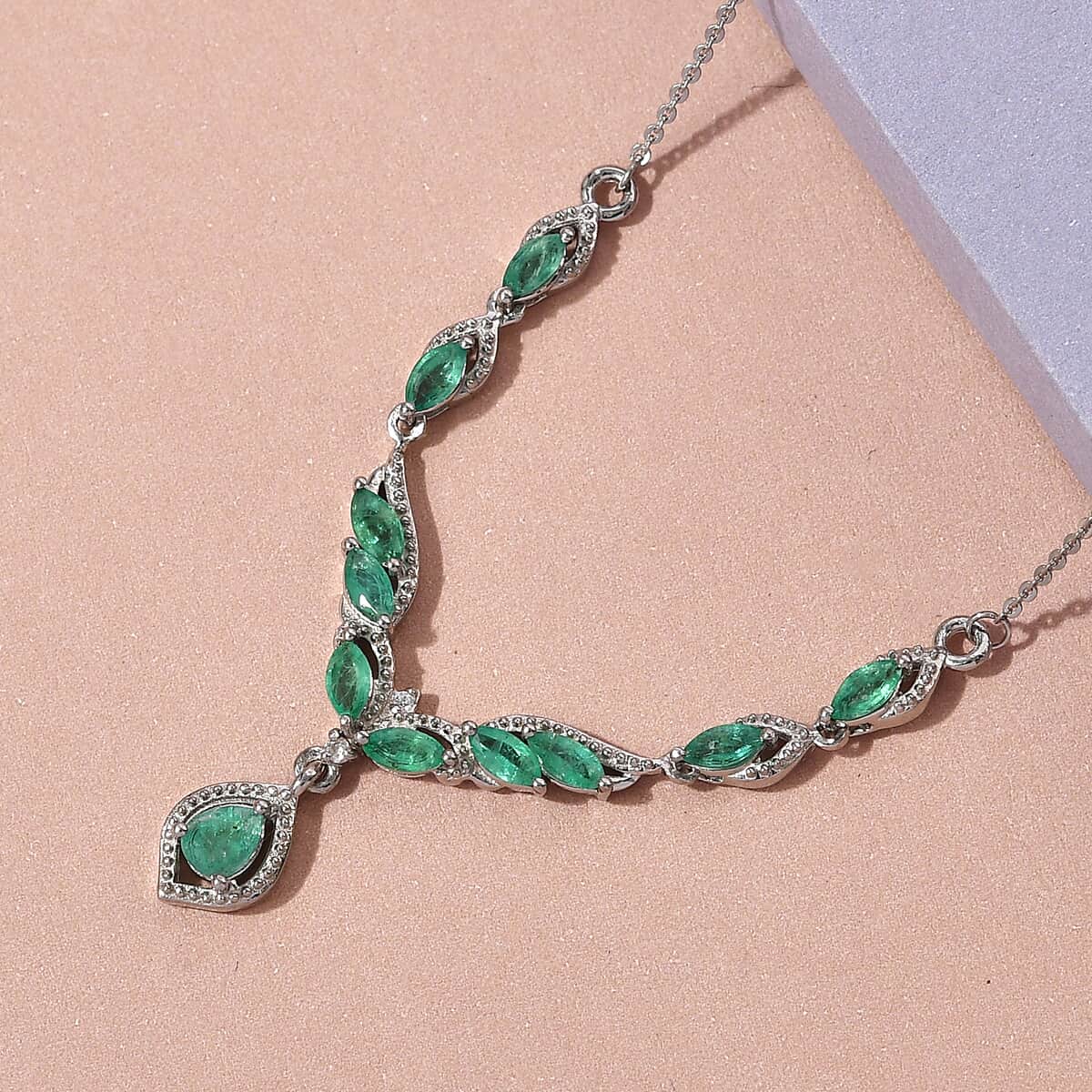 AAA Kagem Zambian Emerald and Natural White Zircon Necklace 18 Inches in Platinum Over Sterling Silver 1.50 ctw image number 1
