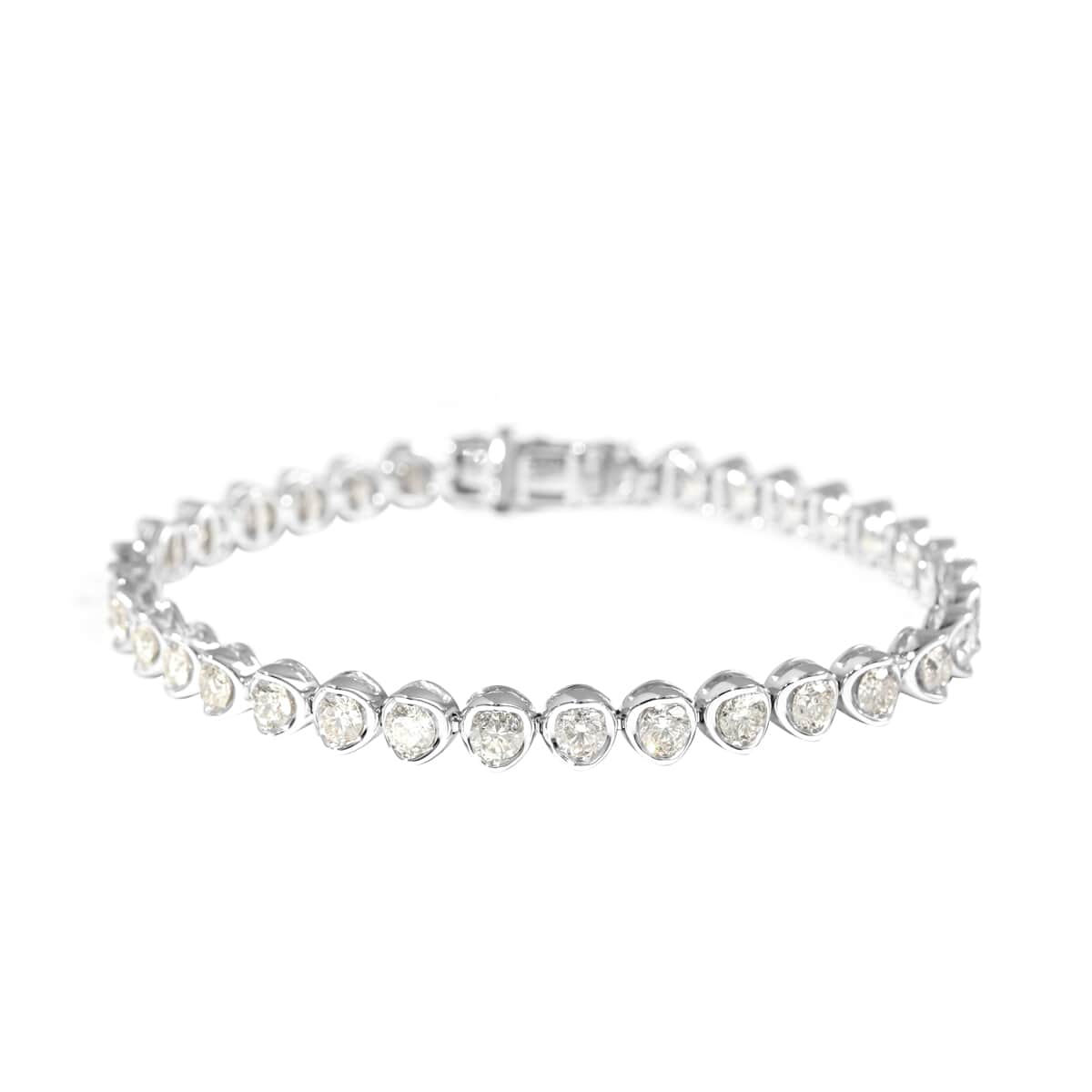 One Of A Kind NY Closeout 14K White Gold Diamond Tennis Bracelet (7.00 In) 13.15 Grams 5.00 ctw image number 0