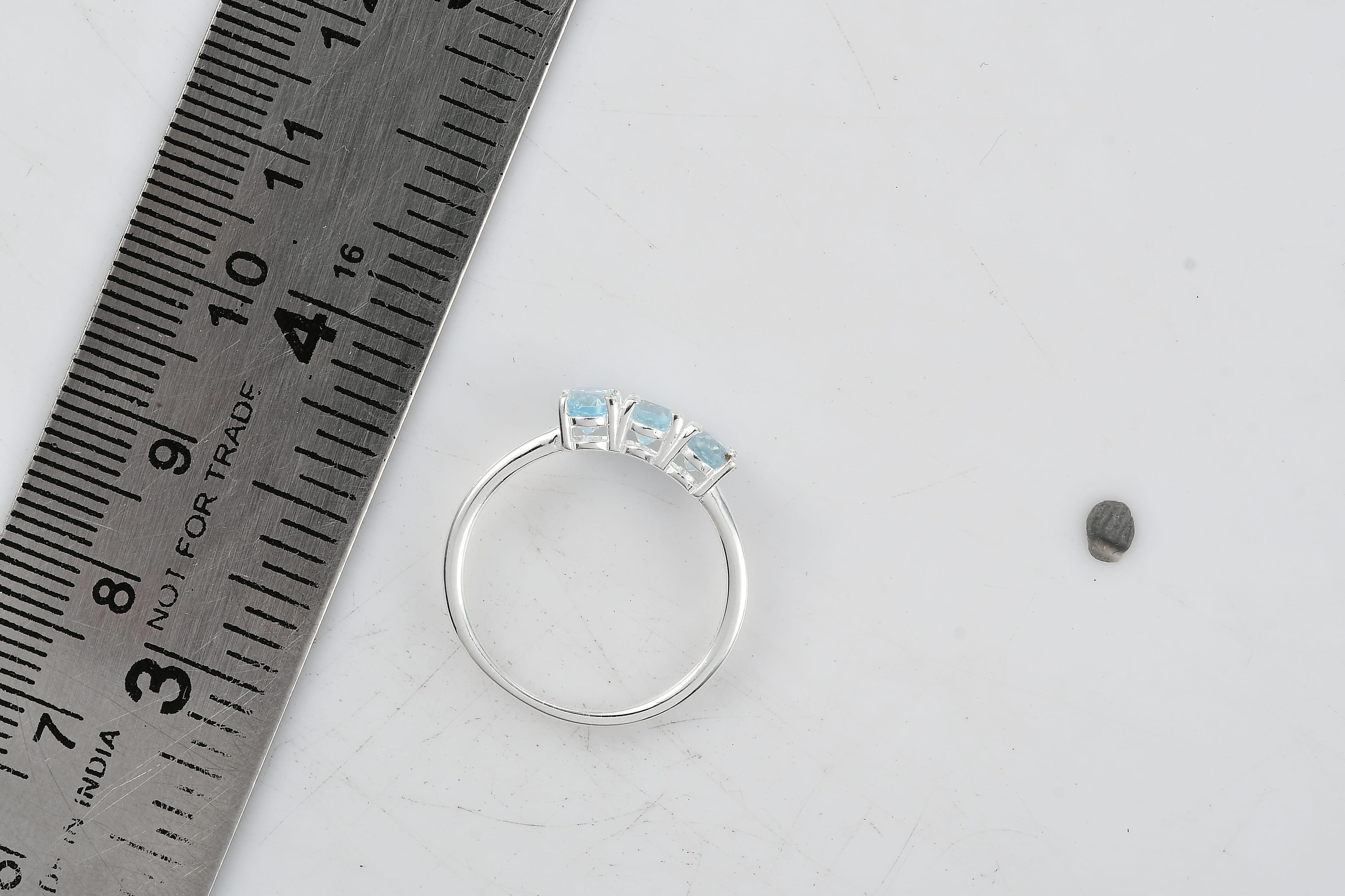 Sky Blue Topaz 3 Stone Ring in Sterling Silver (Size 7.0) 1.75 ctw
