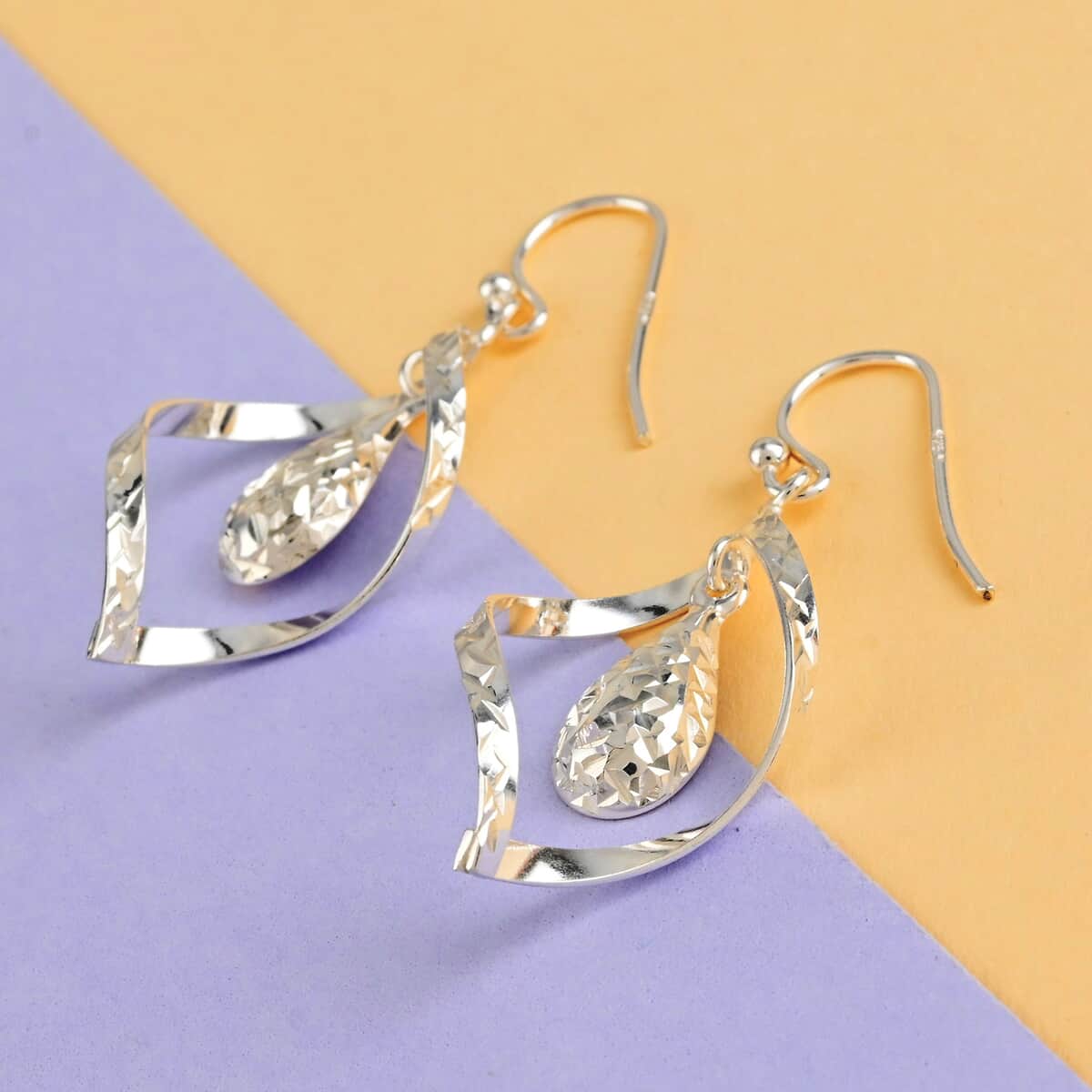 Sterling Silver Dangle Earrings 2.70 Grams image number 1