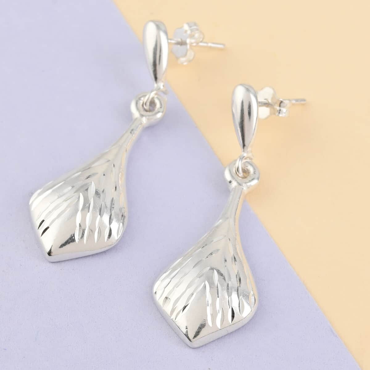 Sterling Silver Dangle Earrings 3.10 Grams image number 1