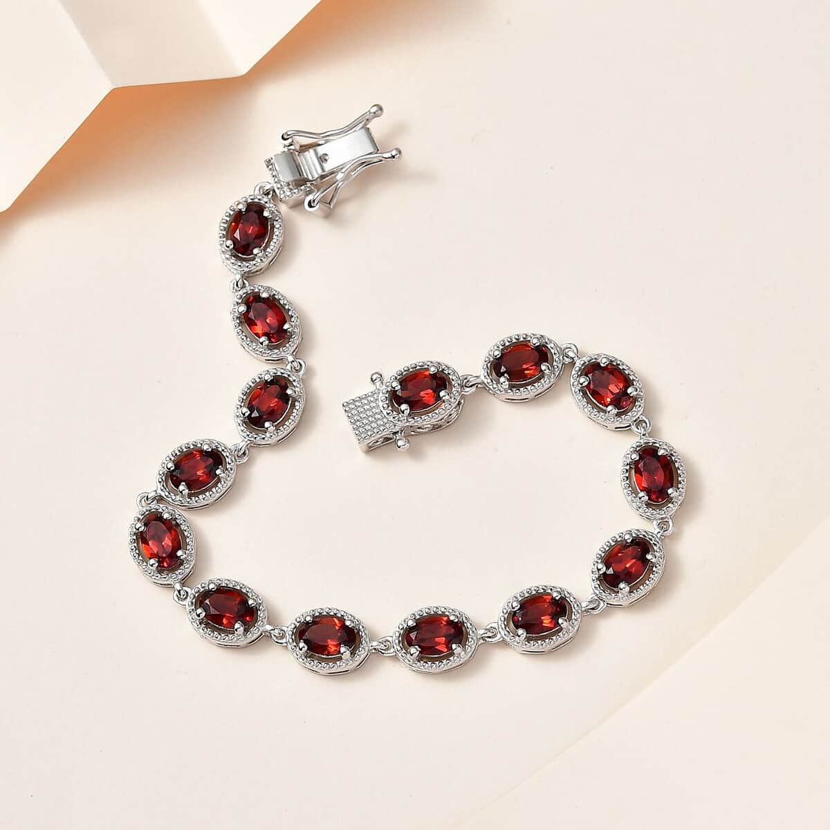 Mozambique Garnet Bracelet in Platinum Over Sterling Silver (6.50 In) 7.00 ctw image number 1