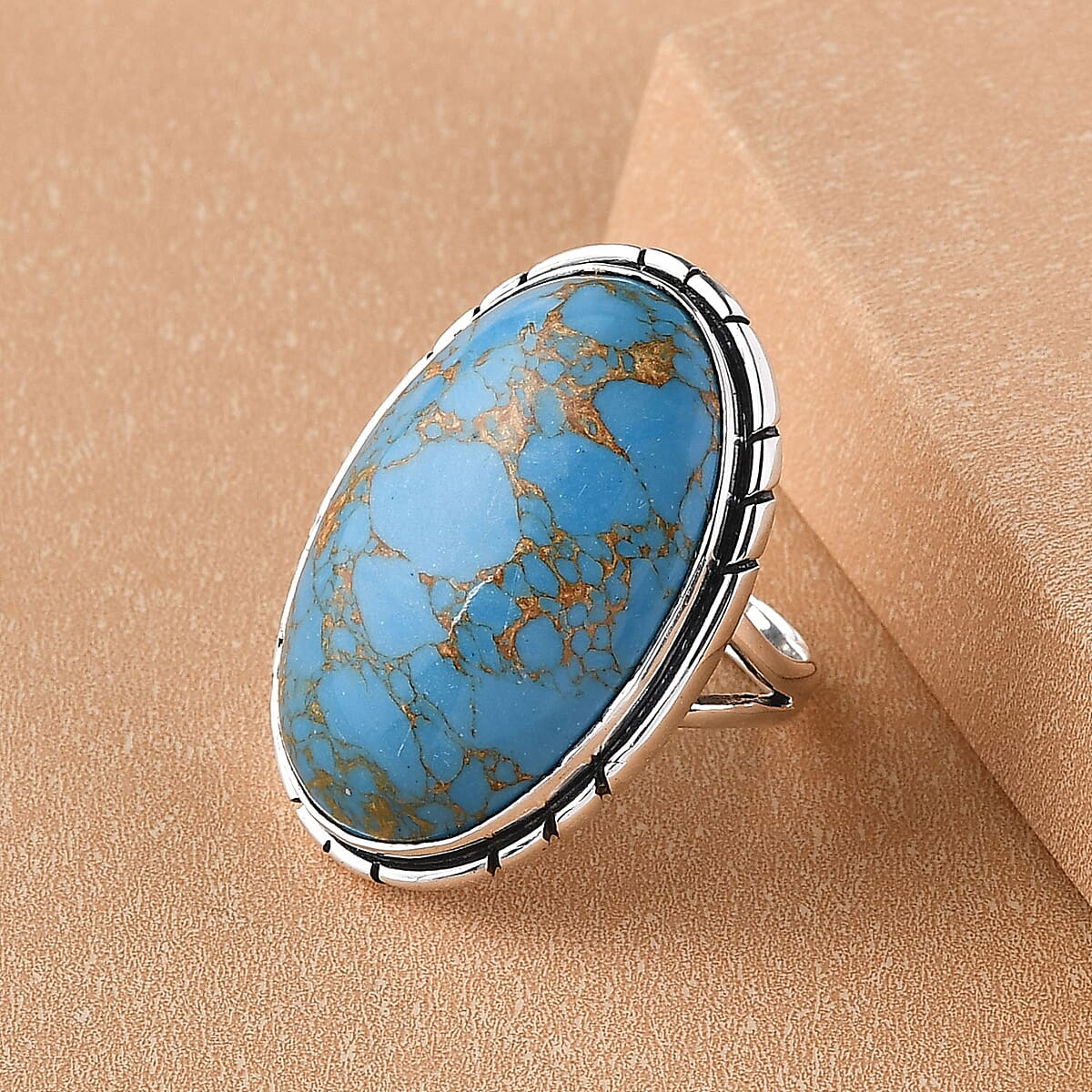 Mojave Blue Turquoise Solitaire Ring in Sterling Silver (Size 9.0) 7.65 Grams 27.85 ctw image number 1