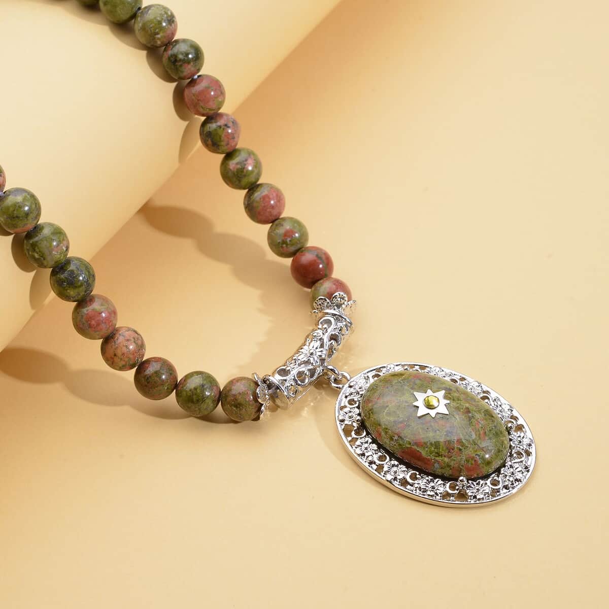 Unakite and Light Green Austrian Crystal Beaded Necklace 18.5-22.5 Inches in Silvertone 245.00 ctw image number 1