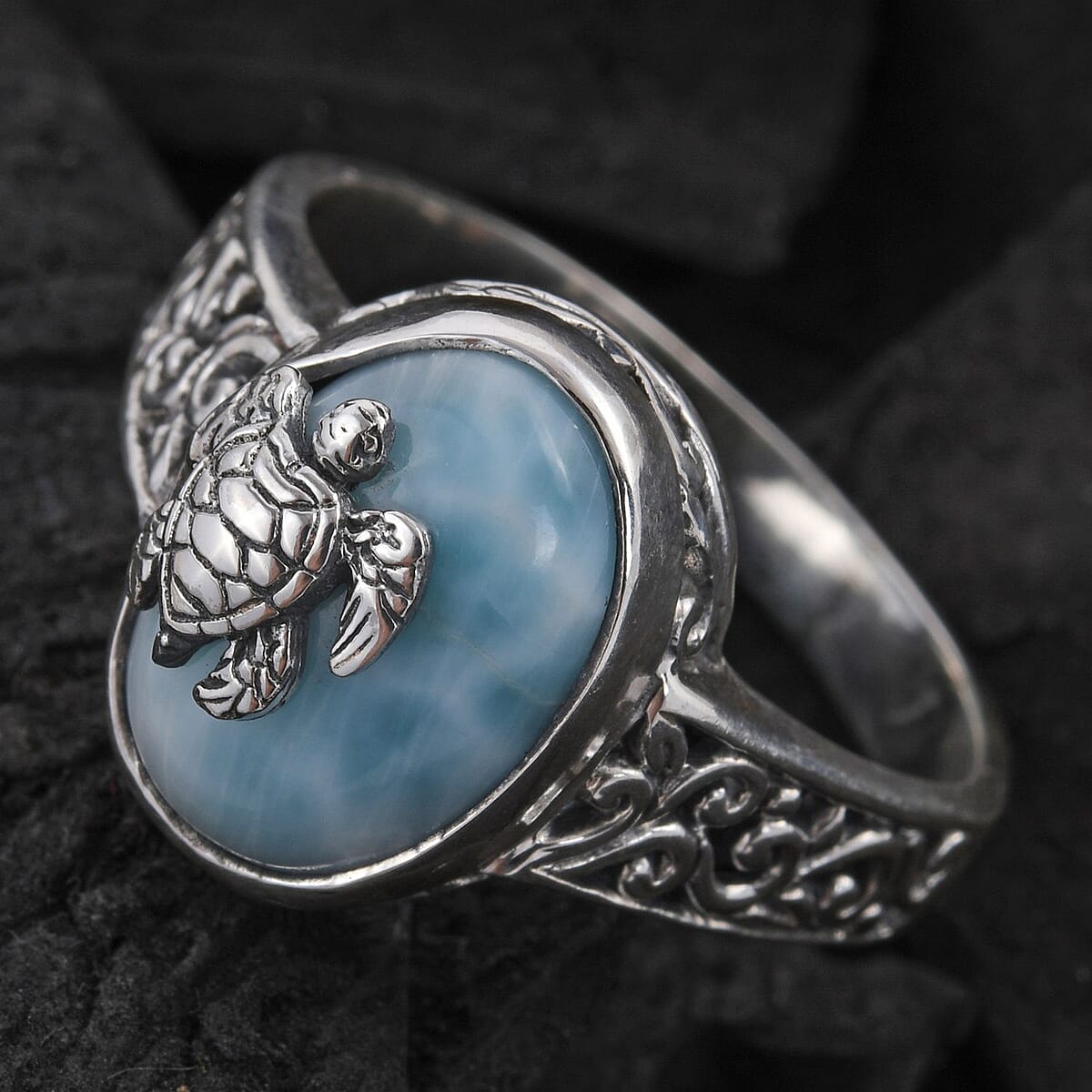 Bali Legacy Larimar Turtle Ring in Sterling Silver (Size 8.0) 8 Grams 6.75 ctw image number 1