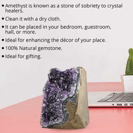 Amethyst Druzy -Medium Gemstone Home Décor Figurines (Approx. 5320 ctw) image number 1