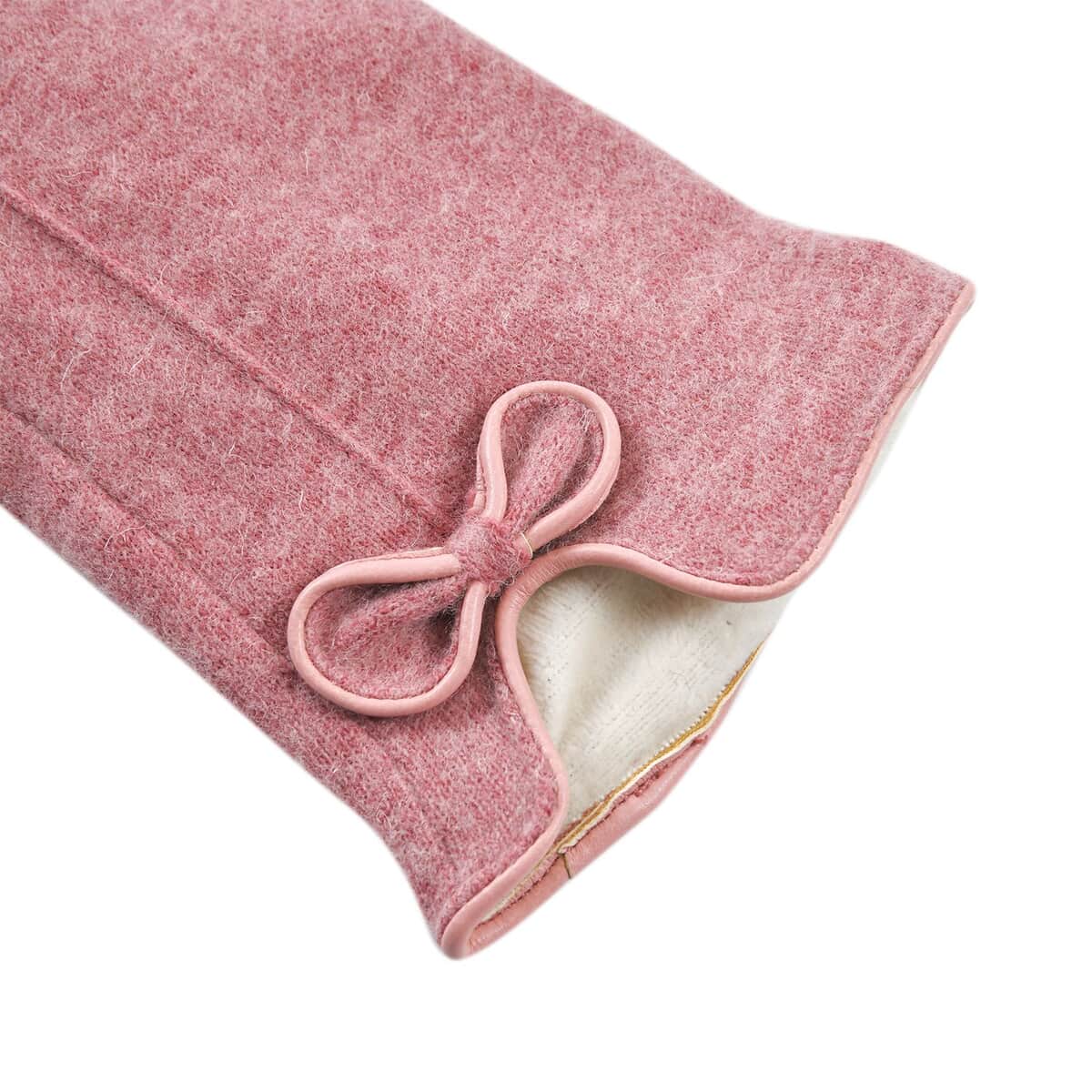 Pink Cashmere Warm Gloves with Bowknot and Equipped Touch Screen Friendly image number 4