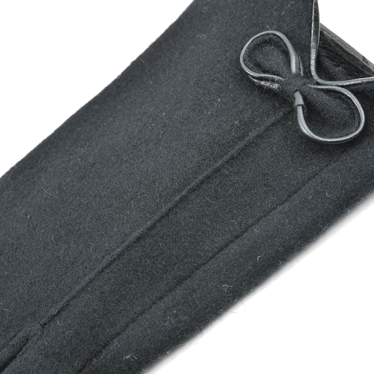 Black Cashmere Warm Gloves with Bowknot and Equipped Touch Screen Friendly image number 5