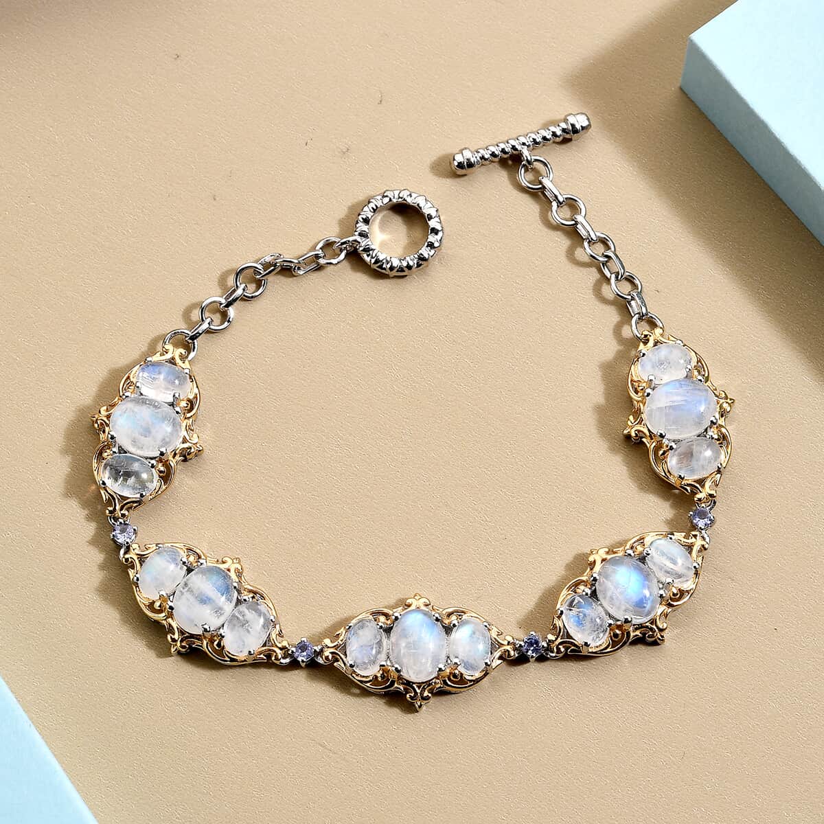 Kuisa Rainbow Moonstone and Tanzanite Link Bracelet in Vermeil Yellow Gold and Platinum Over Sterling Silver (8.00 In) 18.35 ctw image number 1