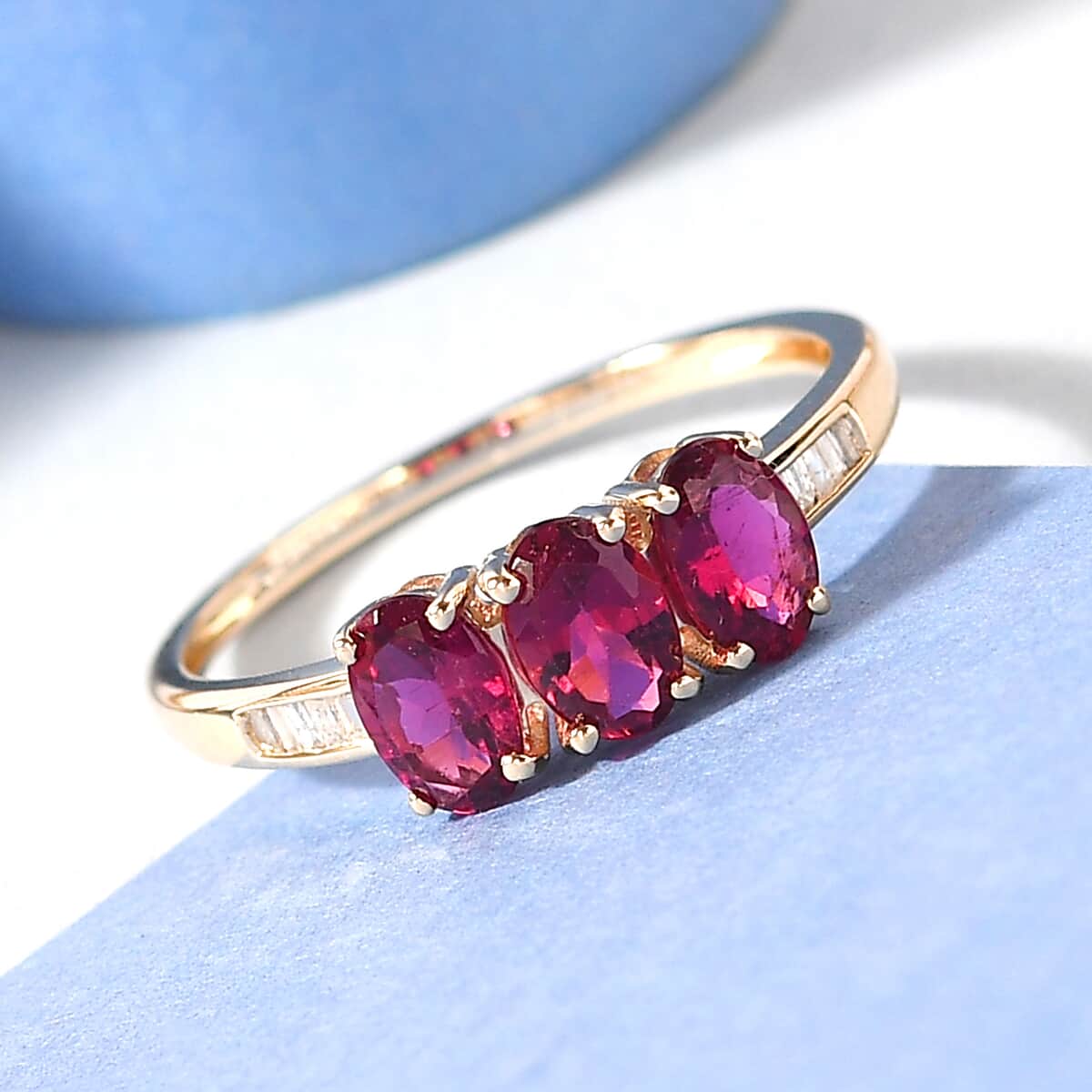 LUXORO 10K Yellow Gold Premium Ouro Fino Rubellite and G-H I3 Diamond Trilogy Ring 1.40 ctw image number 1