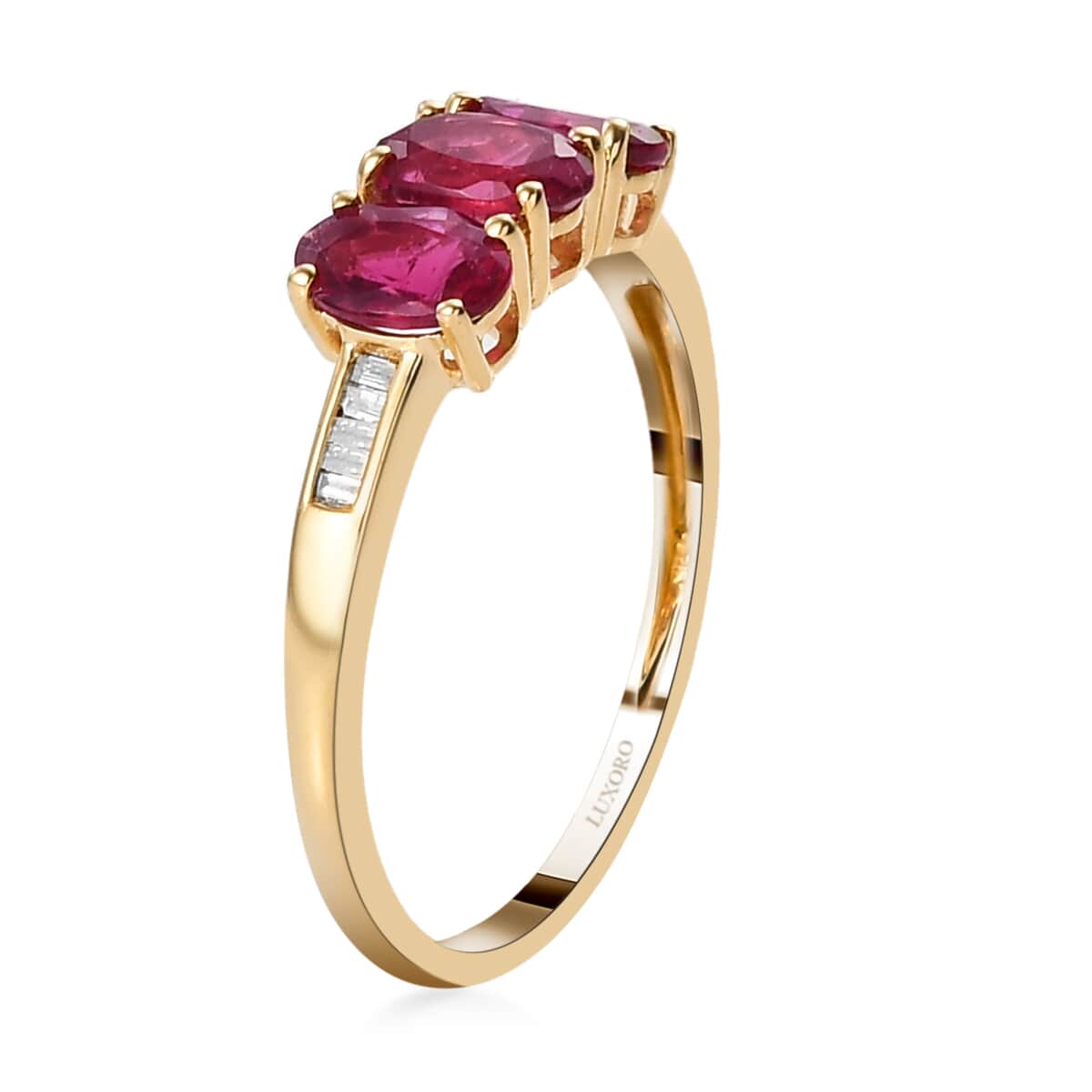 LUXORO 10K Yellow Gold Premium Ouro Fino Rubellite and G-H I3 Diamond Trilogy Ring 1.40 ctw image number 3
