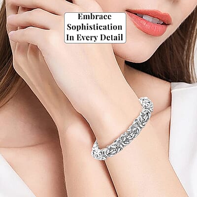 Ankur's Treasure Chest Fashionable Byzantine Link Chain Bracelet in Stainless Steel (7.50-9.00In) 32 Grams