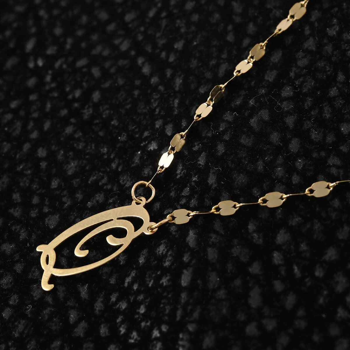 Maestro Gold Collection Italian 10K Yellow Gold 1.2 mm Initial Q Necklace 18 Inches 1.0 Grams image number 1