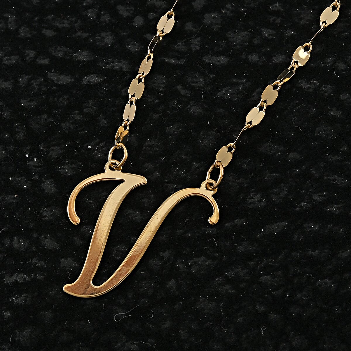 Maestro Gold Collection Italian 10K Yellow Gold 1.2 mm Initial V Necklace 18 Inches 1.0 Grams image number 1
