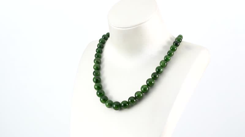 Luxoro 10K Yellow Gold Magnetic Clasp Premium Chrome Diopside Beaded Necklace 18 Inches 326.25 ctw