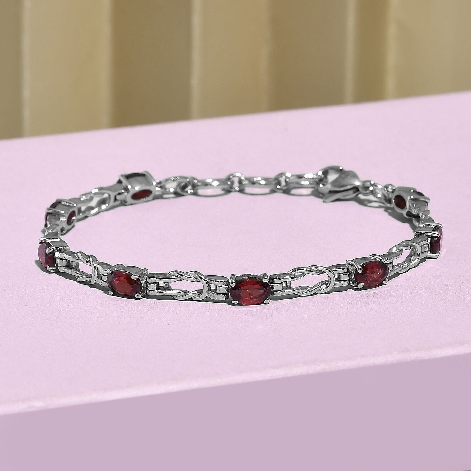 Mozambique Garnet 4.35 ctw Line Bracelet in Stainless Steel (7.25 In)
