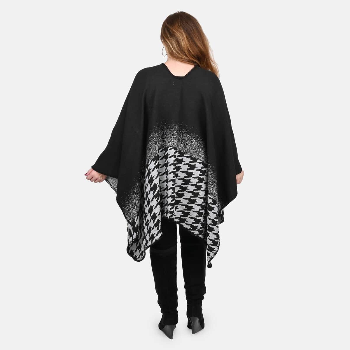 Tamsy Black Houndstooth Reversible Kimono - One Size Fits Most image number 1