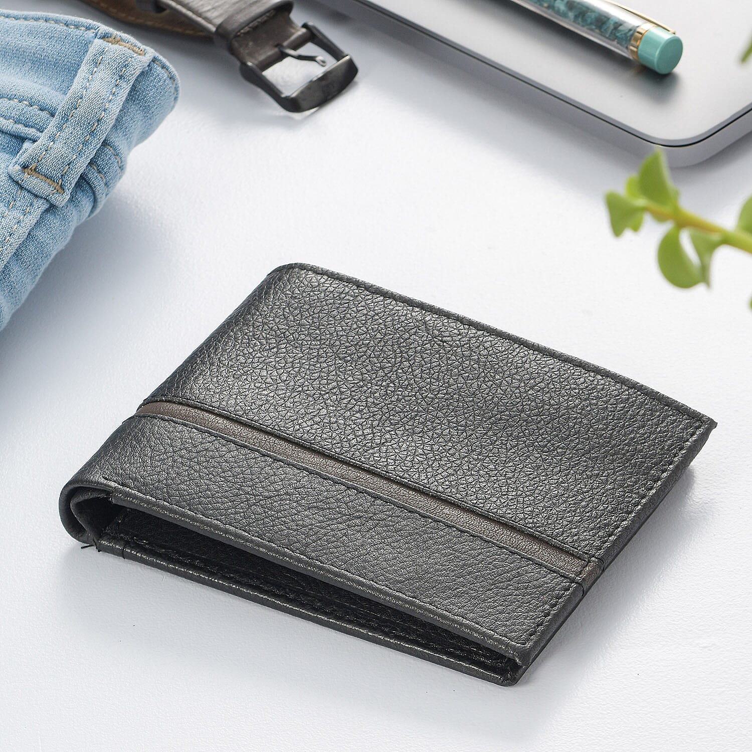 Union Code Black Genuine Leather Bi Fold Men's RFID Wallet