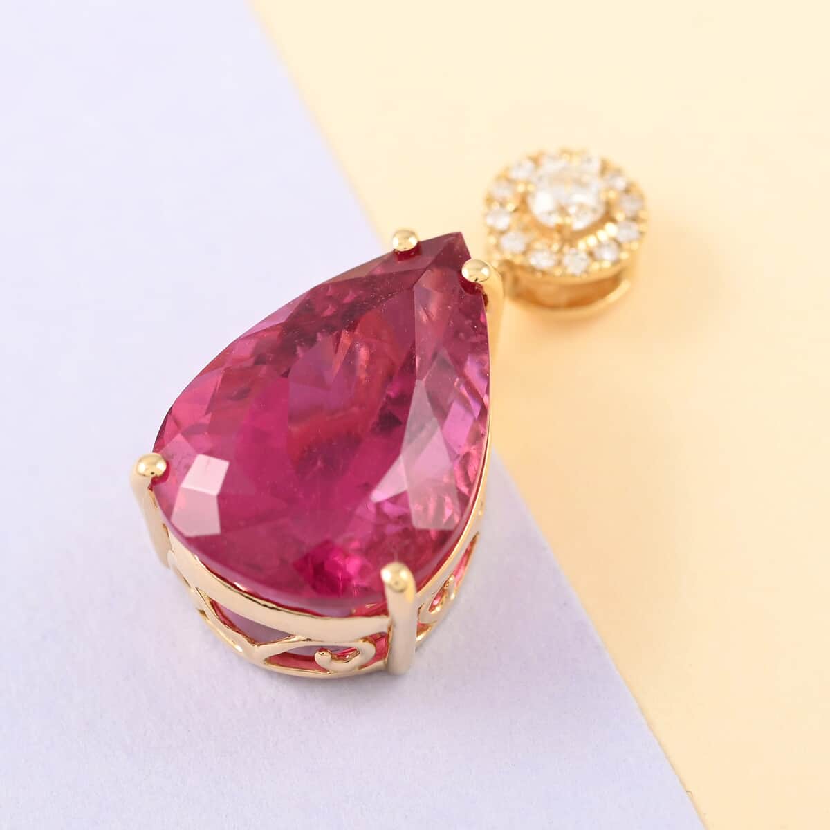 Certified Iliana 18K Yellow Gold AAA Ouro Fino Rubellite and G-H SI Diamond Pendant 6.85 ctw image number 1