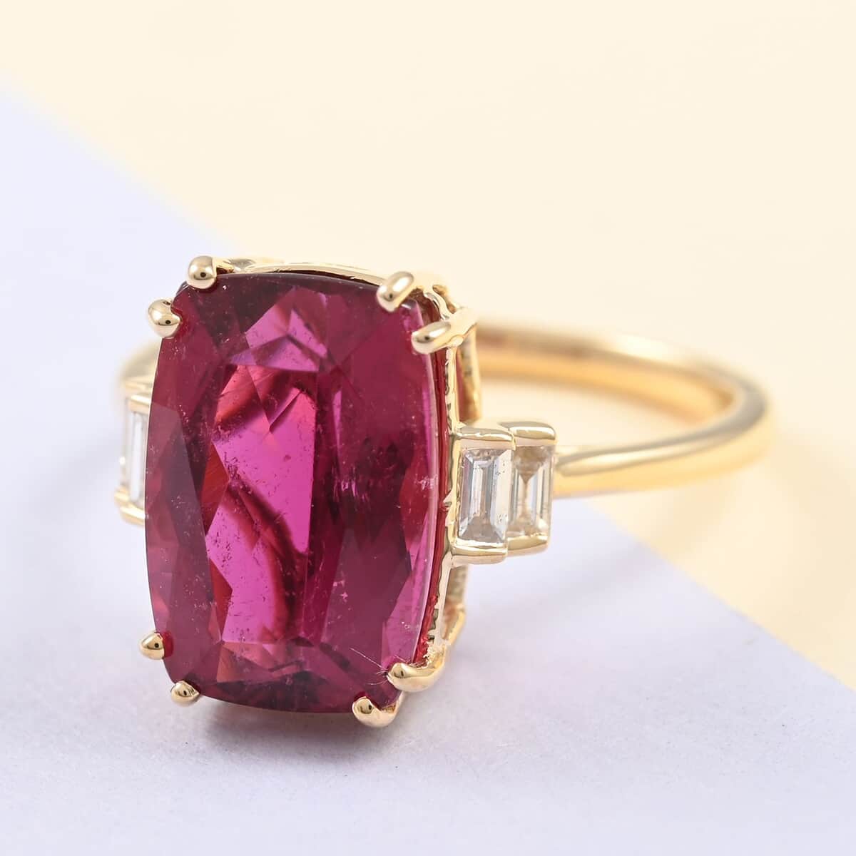 Certified Iliana 18K Yellow Gold AAA Ouro Fino Rubellite and G-H SI Diamond Ring (Size 7.0) 5.20 ctw image number 1