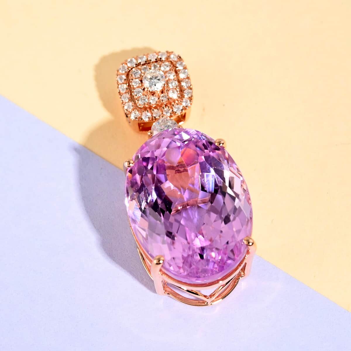 Certified and Appraised ILIANA 18K Rose Gold AAA Patroke Kunzite and G-H SI Diamond Pendant 3.30 Grams 16.30 ctw image number 1