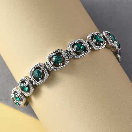 Emerald Color Crystal Bracelet in Stainless Steel (7.25 In) image number 1