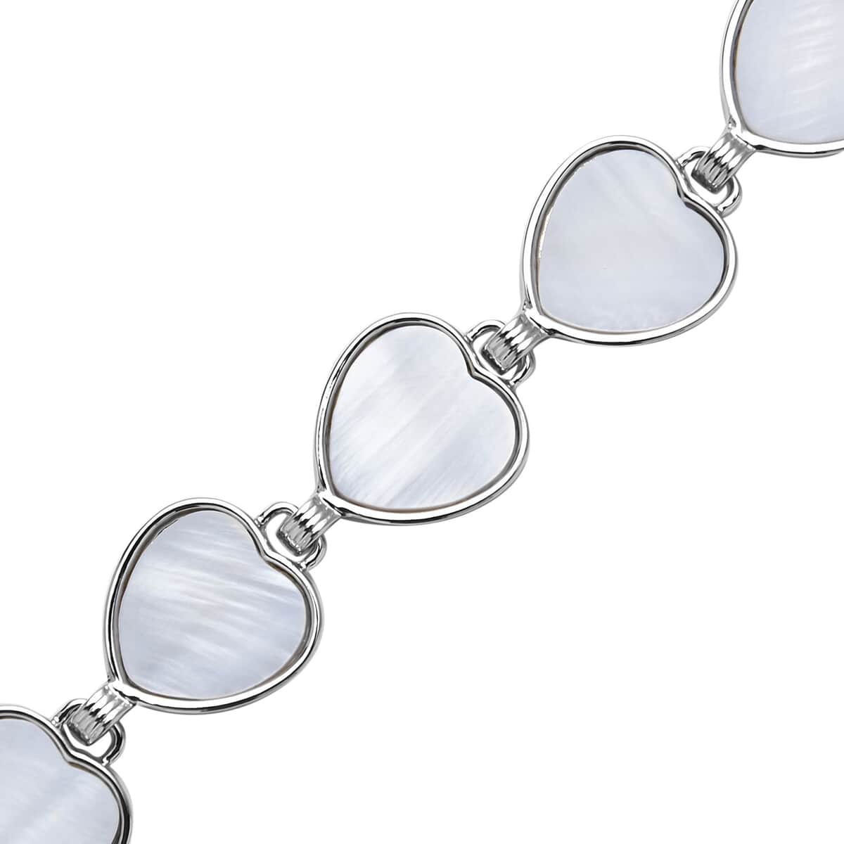 White Shell Heart Shaped Link Bracelet in Silvertone (7-9In) image number 3