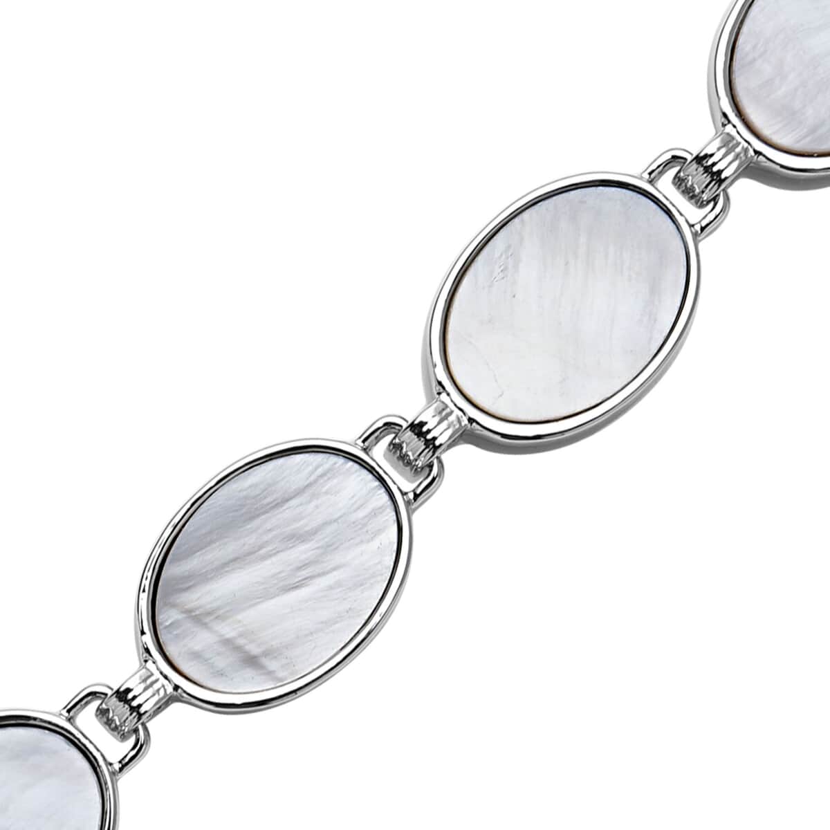 White Shell Oval Shaped Link Bracelet in Silvertone (8-10In) image number 3
