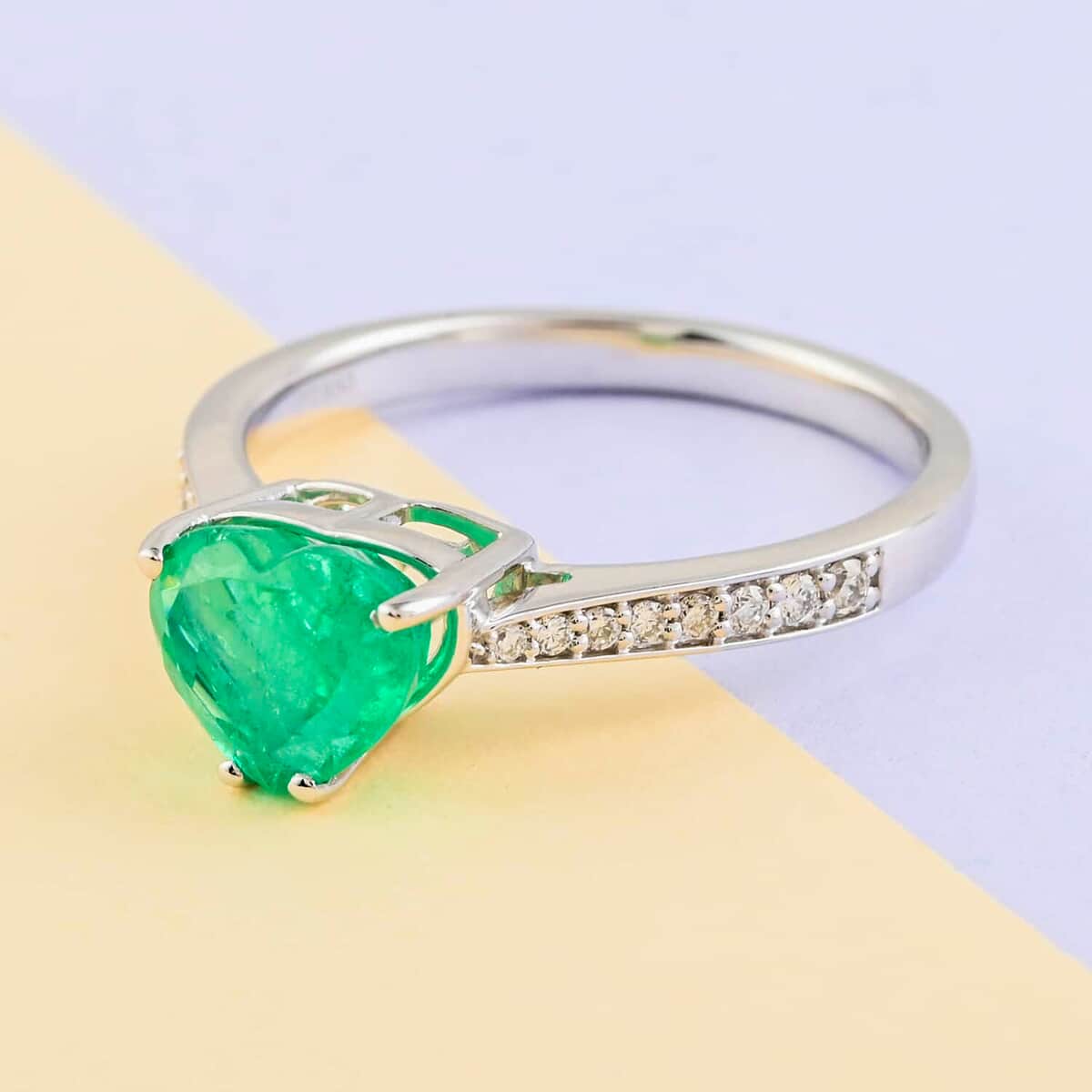 Certified & Appraised RHAPSODY 950 Platinum AAAA Boyaca Colombian Emerald and E-F VS Diamond Ring 3.75 Grams 1.50 ctw image number 1