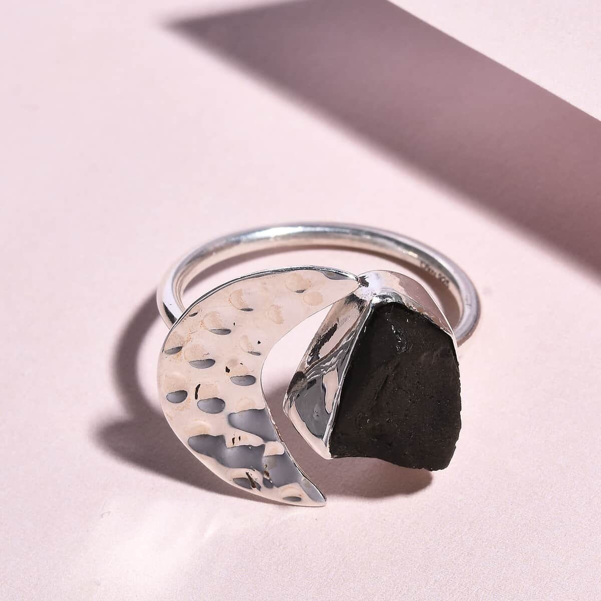Artisan Crafted Rough Cut Bohemian Moldavite Open Band Moon Ring in Sterling Silver (Size 9.0) 4.00 ctw image number 1