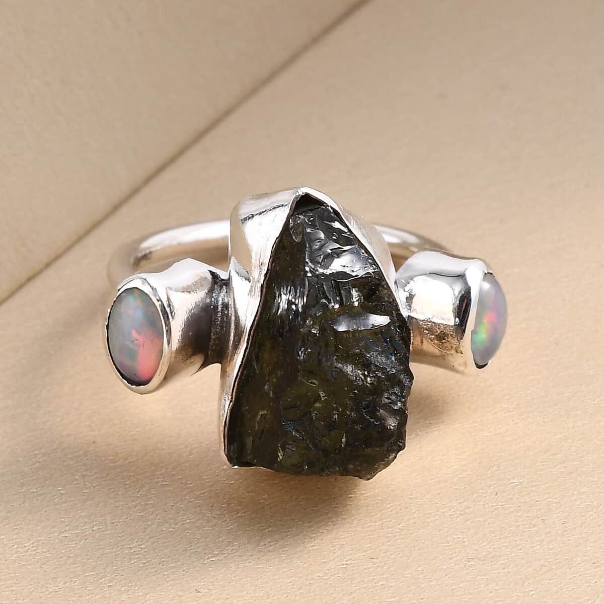 Artisan Crafted Rough Cut Bohemian Moldavite and Ethiopian Welo Opal Fancy Ring in Sterling Silver (Size 10.0) 7.70 ctw image number 1