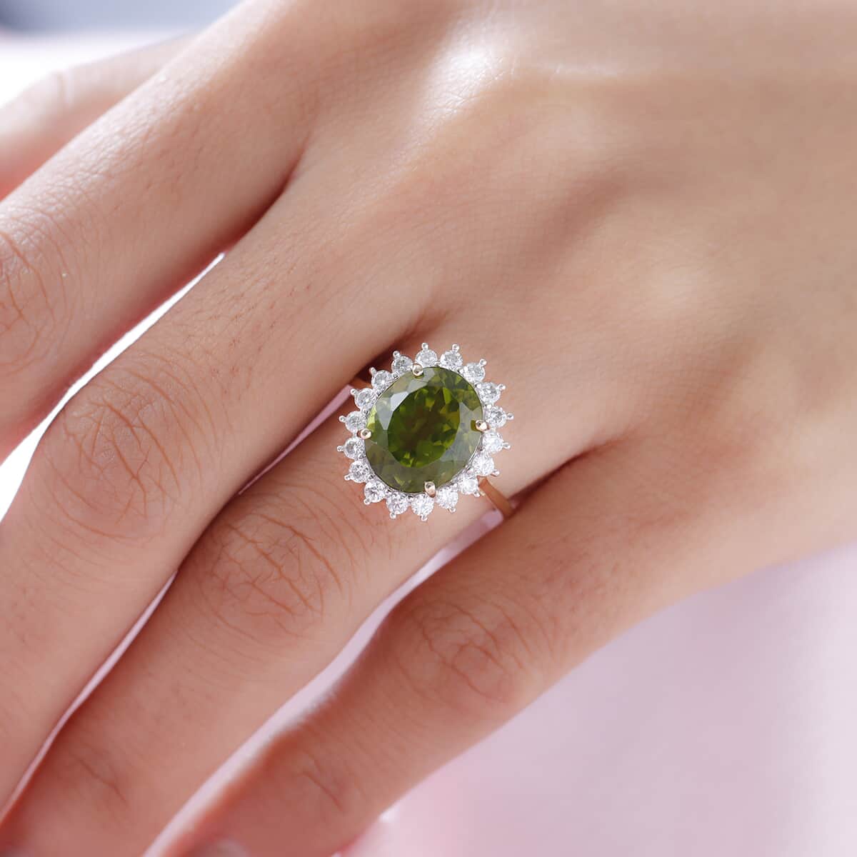 LUXORO 10K Yellow Gold AA Premium Peridot and Moissanite Halo Ring (Size 7.0) 2.35 Grams 6.10 ctw image number 2