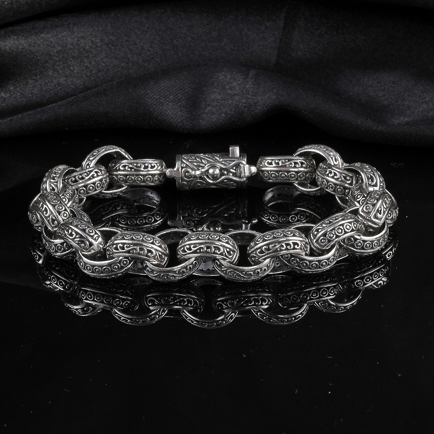 Jessica Exclusive Pick Bali Legacy Sterling Silver Bracelet (7.50 In) 49.80 Grams