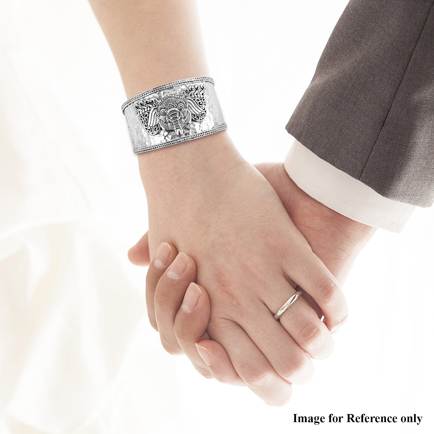 Bali Legacy Sterling Silver Elephant Cuff Bracelet (7.50 In) 45 Grams