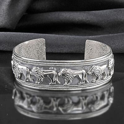 Bali Legacy Sterling Silver Lion Bangle Bracelet (7.25 In) 36.15 Grams