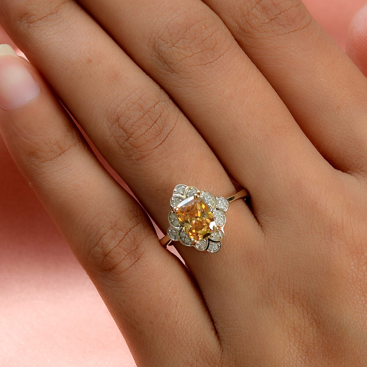 Luxoro 10K Yellow Gold Premium Strontium Titanate Yellow and Diamond Ring (Size 9.0) 3.30 Grams 2.30 ctw image number 2